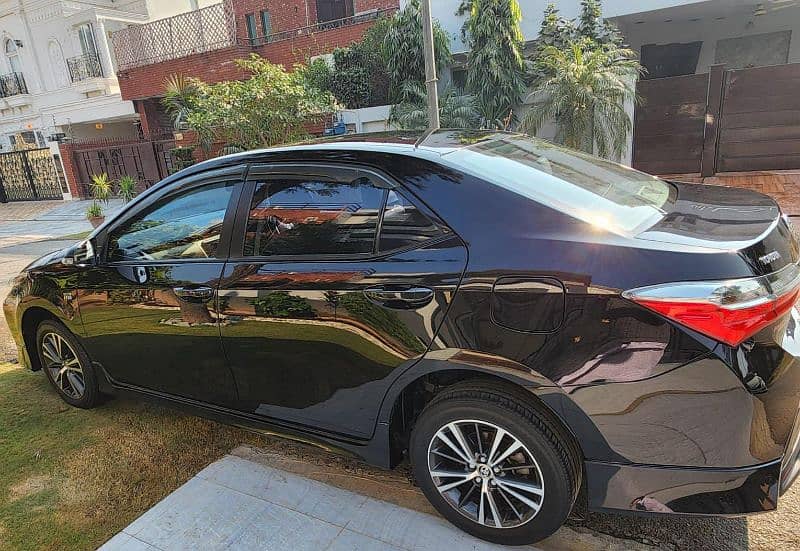 Toyota Corolla Altis X Automatic 2022 1