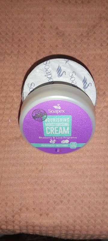 SOAPEX MOISTURISING CREAM 2