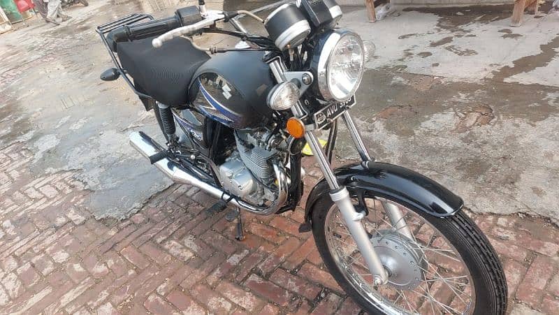 Suzuki GS 150 almost New 1