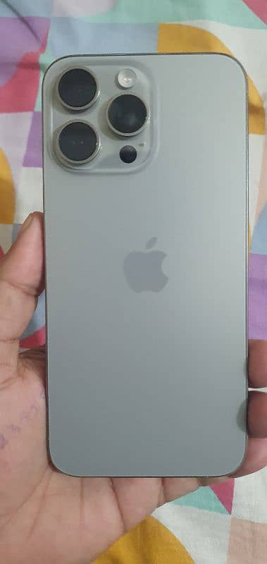 I phone 15 pro max natural titanium 5