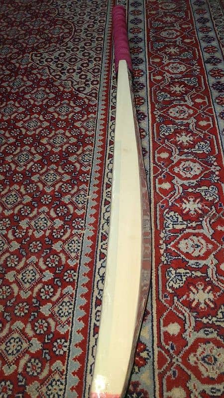 Legend gray Nicolls bat 3