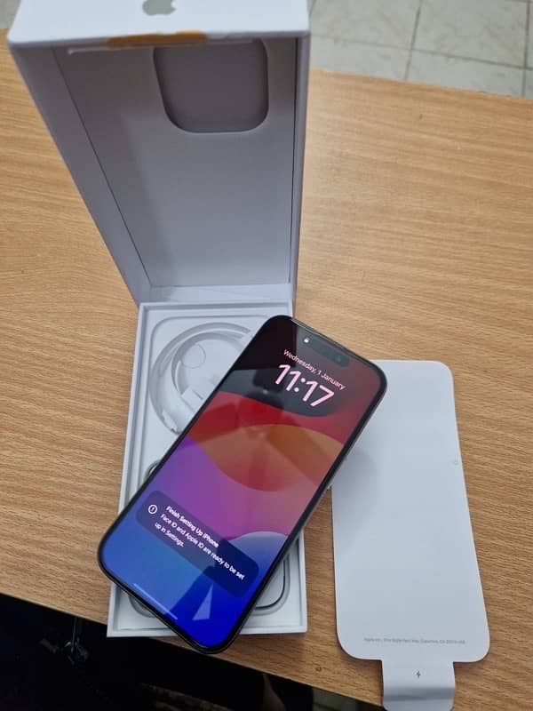 iPhone 15pro factory unlock 256gb 5