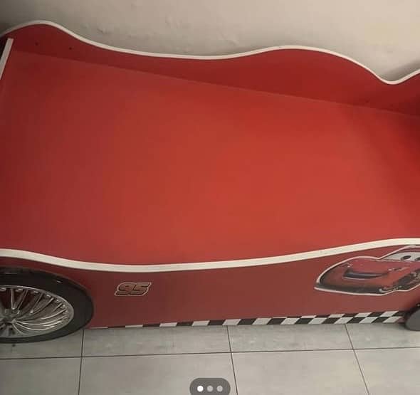 Ferrari bed Slightly used 1