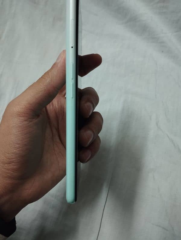 oppo A52 with box 4