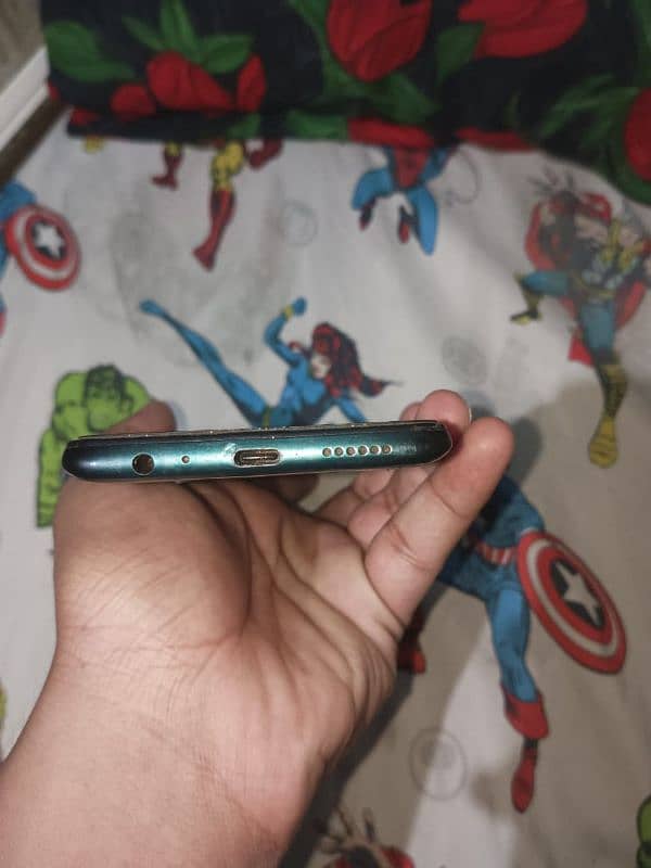 Infinix note 10 6/128 with box 3