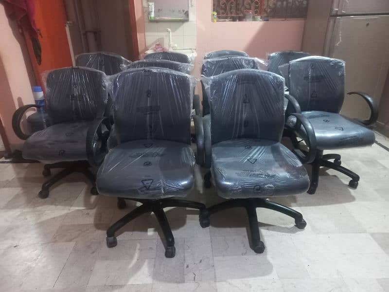 Slightly Use Offisys Master Chairs Available 2