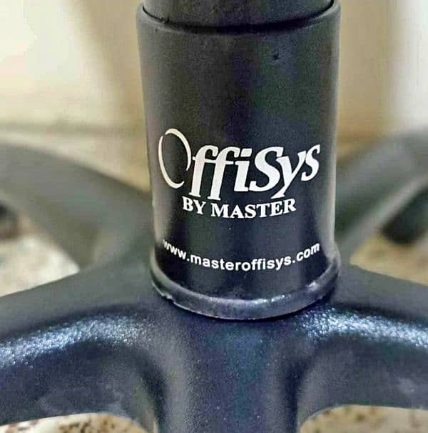 Slightly Use Offisys Master Chairs Available 6