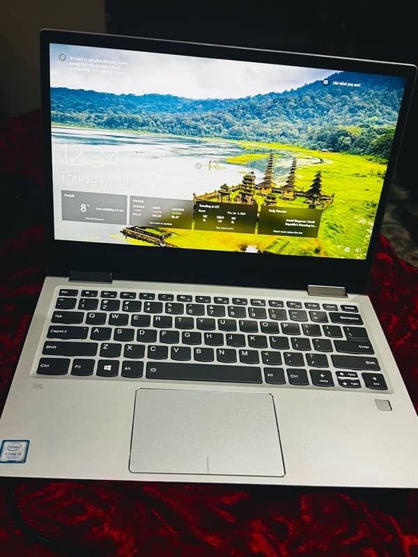 Lenovo Yoga Laptop i5-7th gernation Slim 2