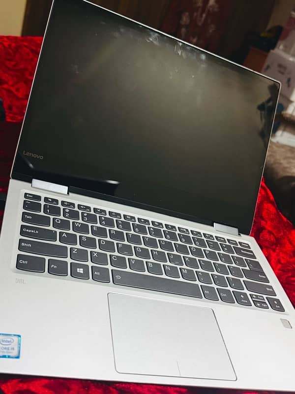 Lenovo Yoga Laptop i5-7th gernation Slim 4