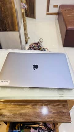 MACBOOK PRO 2019 (15 INCHES) CORE i9 (32/512)