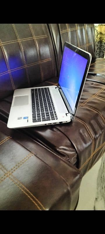 HP laptop core i7 smart book silver colour 2