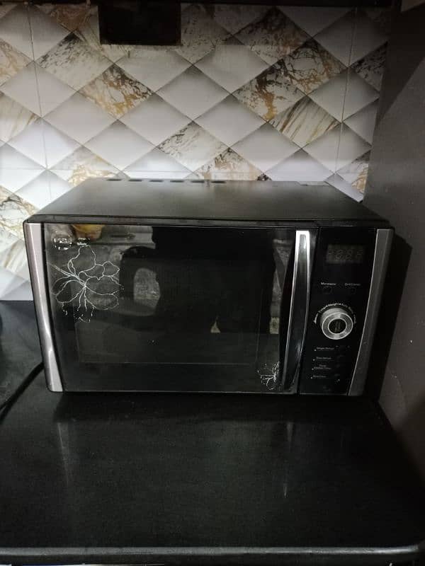 PEL MICROWAVE OVEN 20+ LITER 0