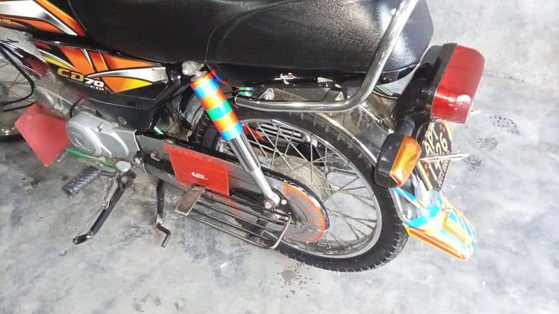 Honda CD 70cc Model 2022/23 5