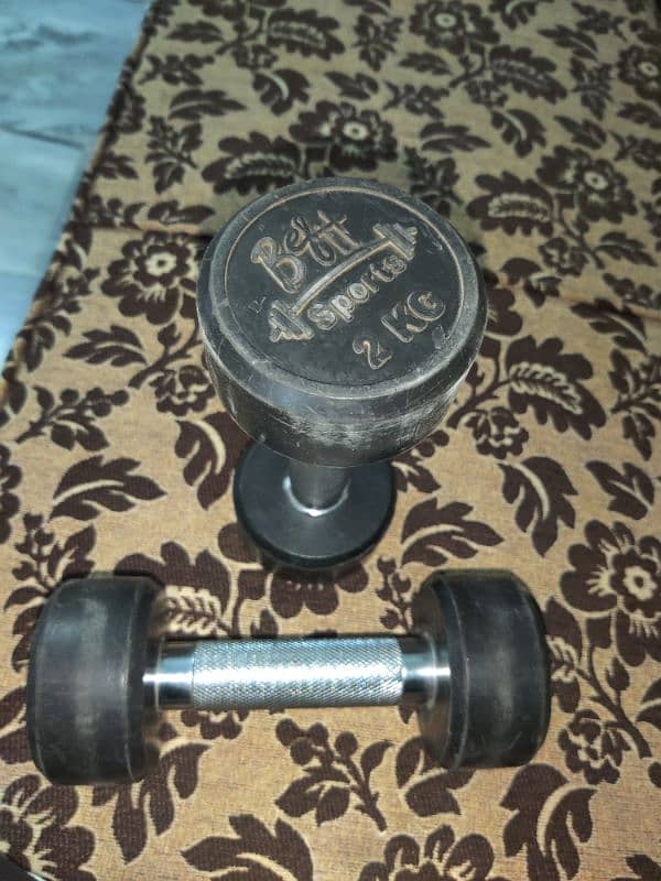 2 kg dumbells in very good condition for sale 1