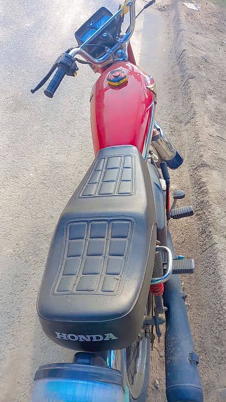 original Honda 125 2016 model for sale urgent 3