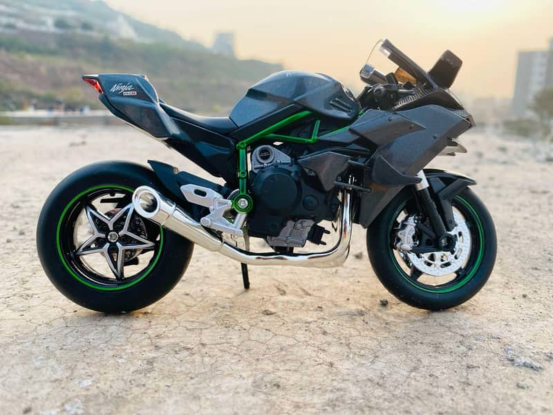 Kawasaki Ninja H2 supersport bike H2R scale motorcycle Diecast 7