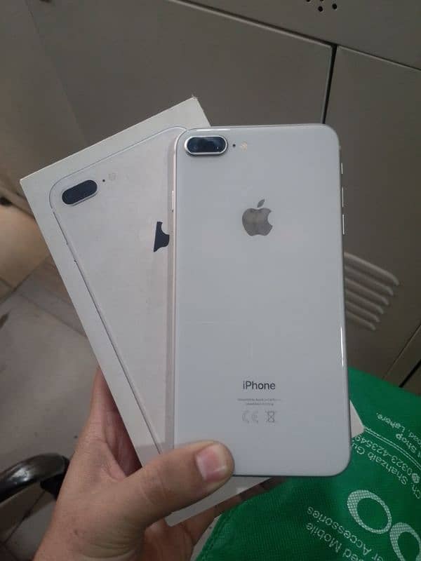 iphone 8 plus PTA approved 64gb with box and changer 0