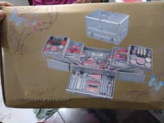 beauty box Dubai base