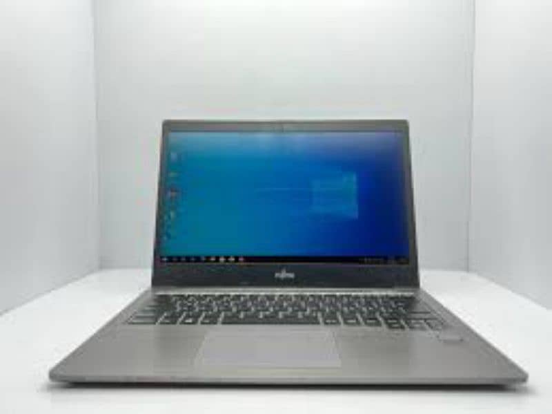 Fujitsu LIFEBOOK U904 1