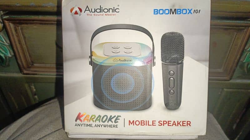 Audonic Room Speaker with Mic 0