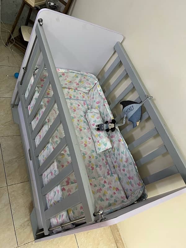 Baby cot 3