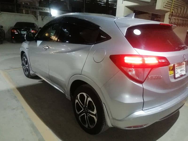 Honda Vezel 2015 model 2023 registration 8