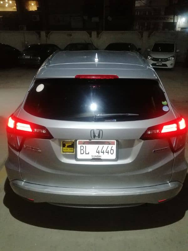 Honda Vezel 2015 model 2023 registration 11