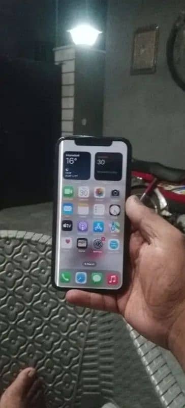 iphone 11 pro Factory unlock 256GB 2