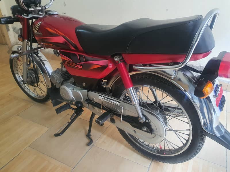 Honda CD 70 2023 Red 3