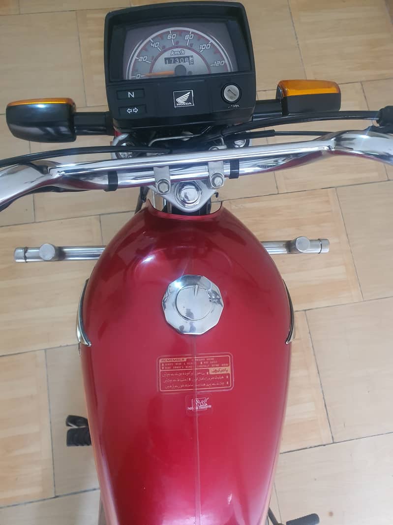 Honda CD 70 2023 Red 7