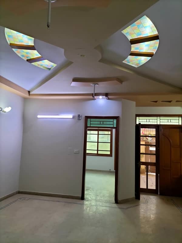 240 sq yards beutyfull portion for rent in madras society 0