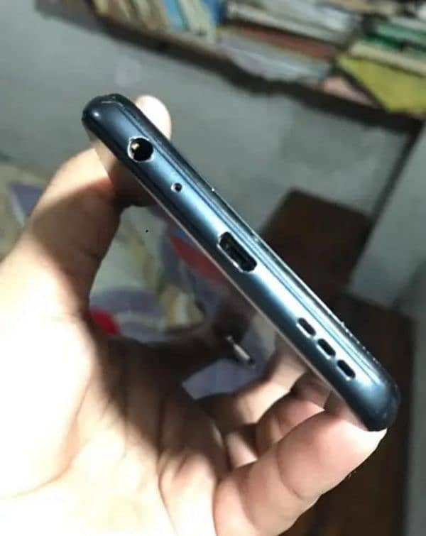 vivo phone 4/64 7