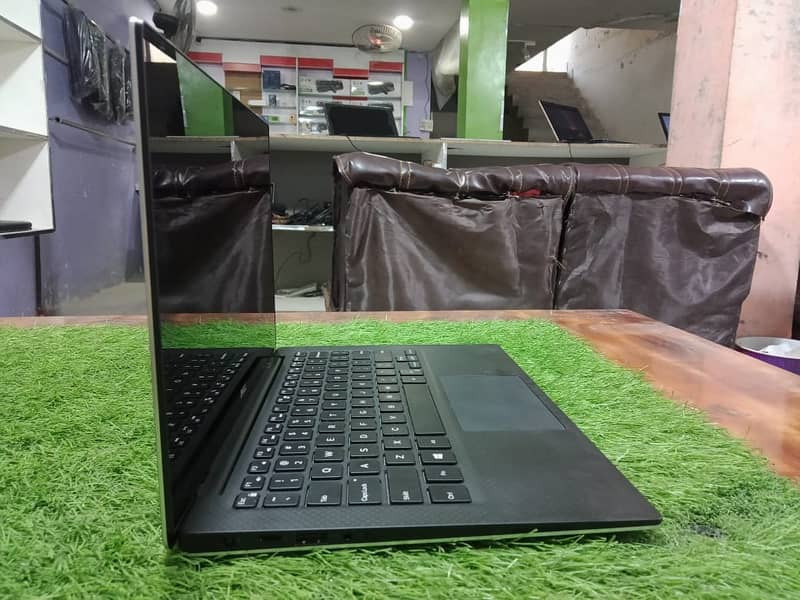 Laptop Dell Touch Screen (7th Gen)(16 Ram)(SSD 250) 3