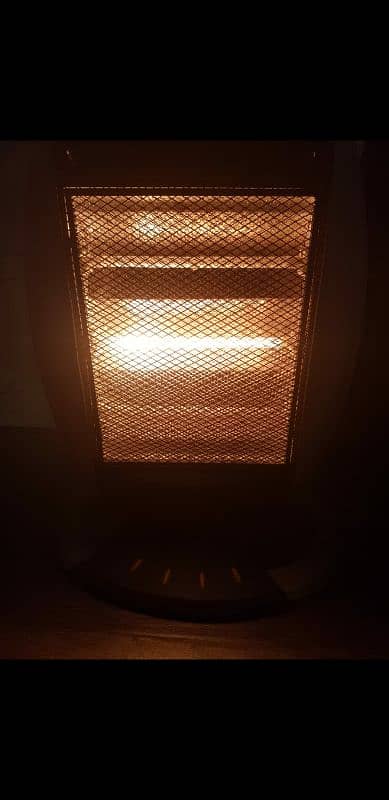 REBUNE imported electric halogen heater. 4