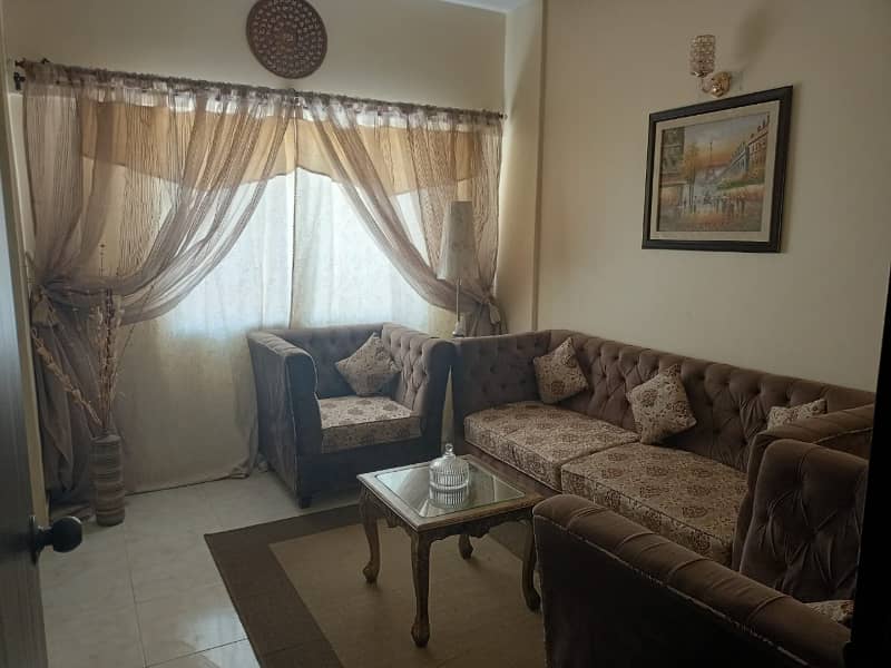 4TH FLOOR FLAT 2 BED LOUNGE WITH 1 ROOM PAINT HOUSE FOR SALE 2