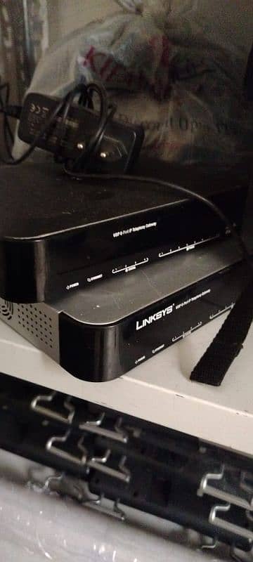 Cisco Linksys SPA8000  8 Port Telephony Gateway Analog Phone IP PBX 1