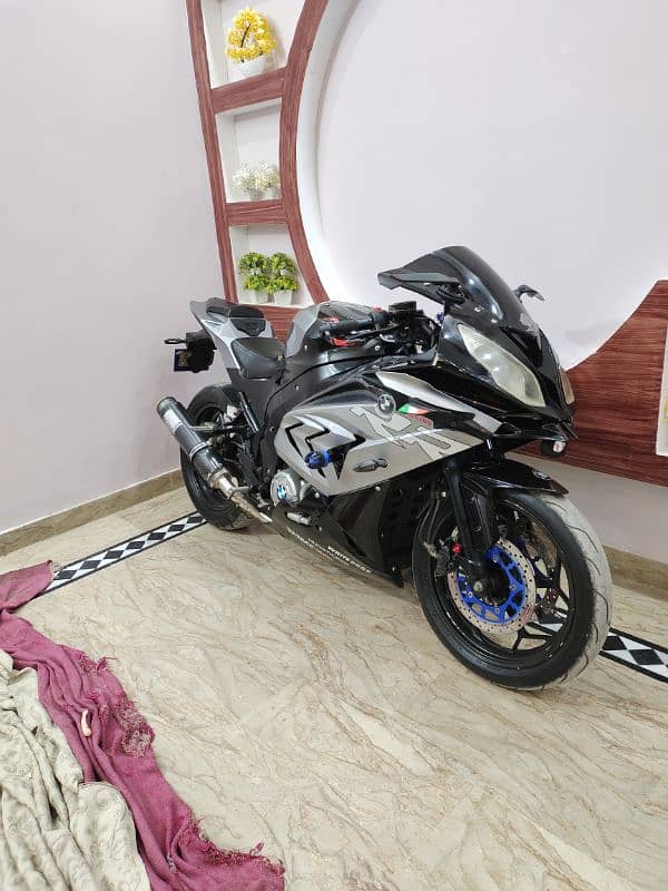 bmw s1000rr 1