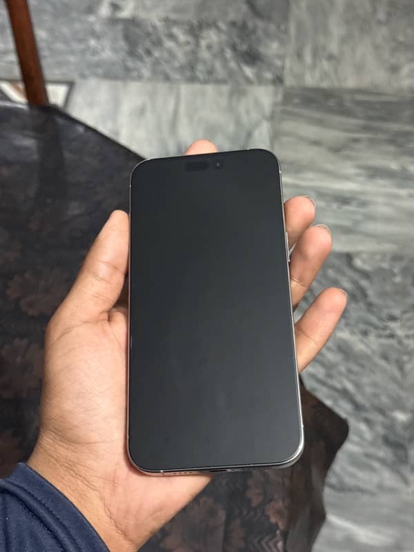 iphone 15  pro max natural titanum  factory unlocked 256 GB with box 0