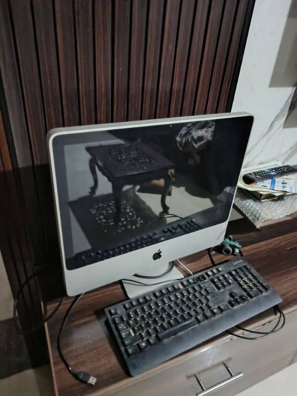 iMac 20124 GB 250 GB ideal for children YouTube every thing working 0