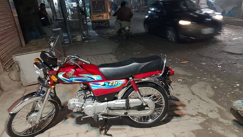 Honda CD 70cc 6