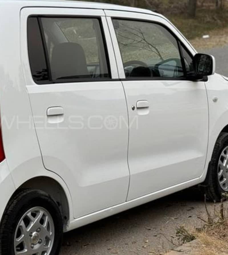 Suzuki Wagon R 2022 1