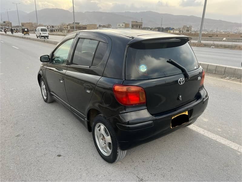 Vitz 2002 orignal 1300cc 10