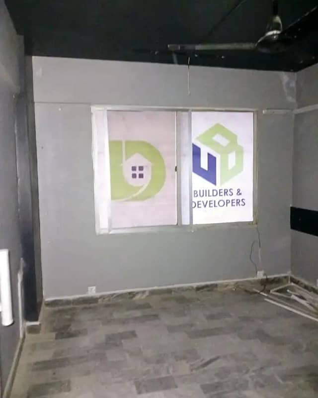 Dont miss big office available main university road facing best space for call center and software house block 7 gulistan e jauhar university road 4