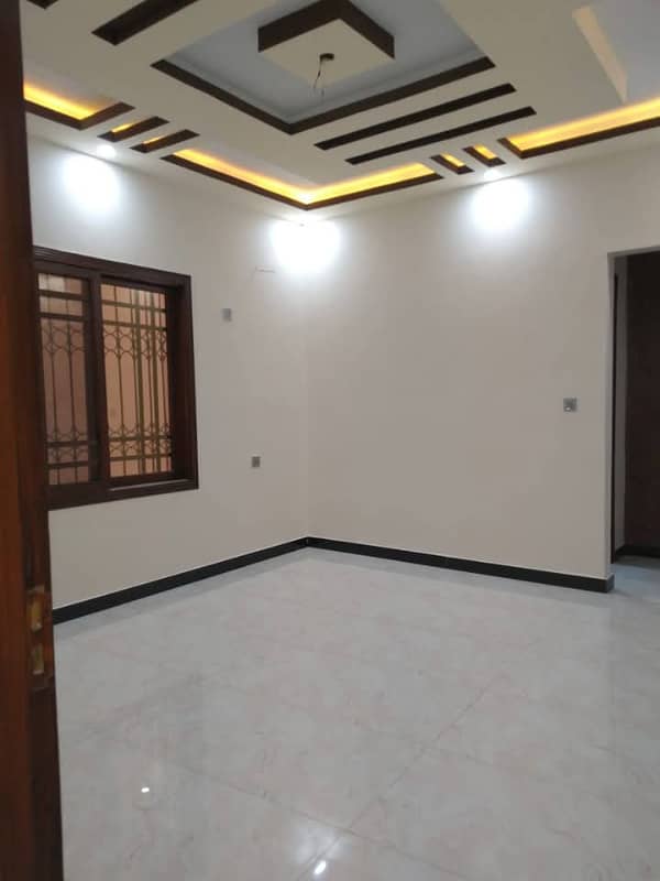 Portion available for rent gulshan-e-iqbal block 3 2