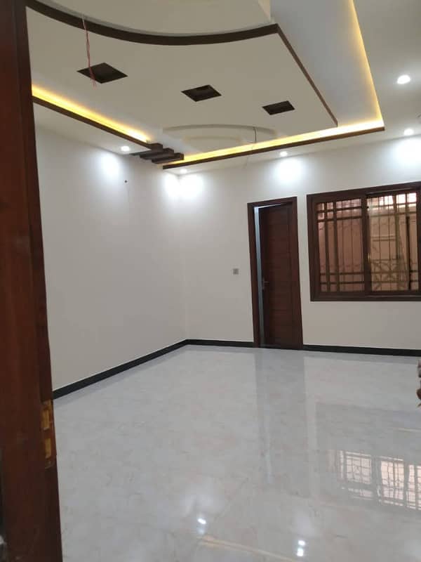 Portion available for rent gulshan-e-iqbal block 3 4