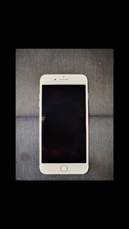 iPhone 7 Plus 128 gb PTA with BOX 1