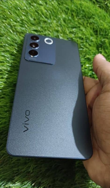 Vivo v27e brand new condition 5