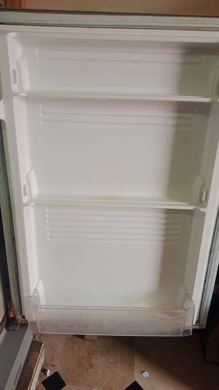 PEL REFRIGERATORS (ARTIC MODEL) 4