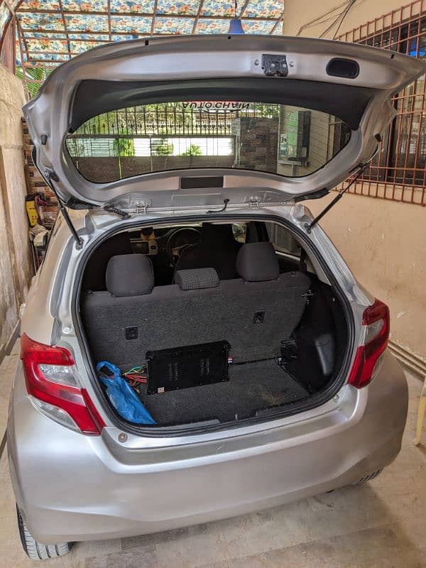 Toyota Vitz 2015/2018 11