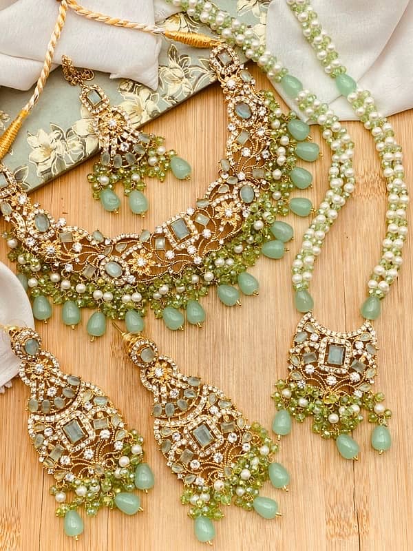 Elevate your style with stunning women’s jewelry  Bridal necklace set 3